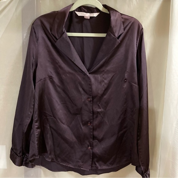 Victoria’s Secret sleep top - Picture 7 of 7